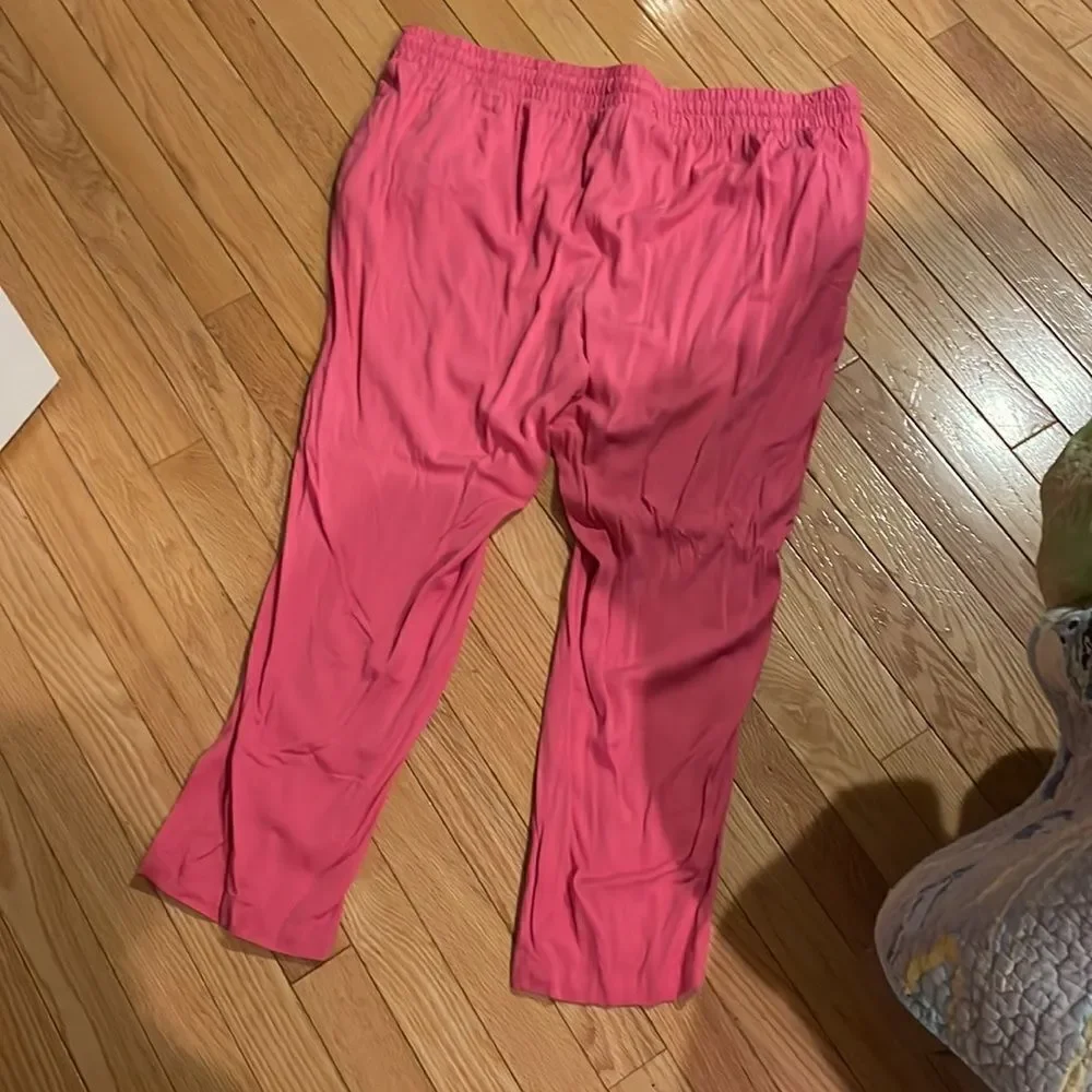 Torrid pink Flowy pants 🌸